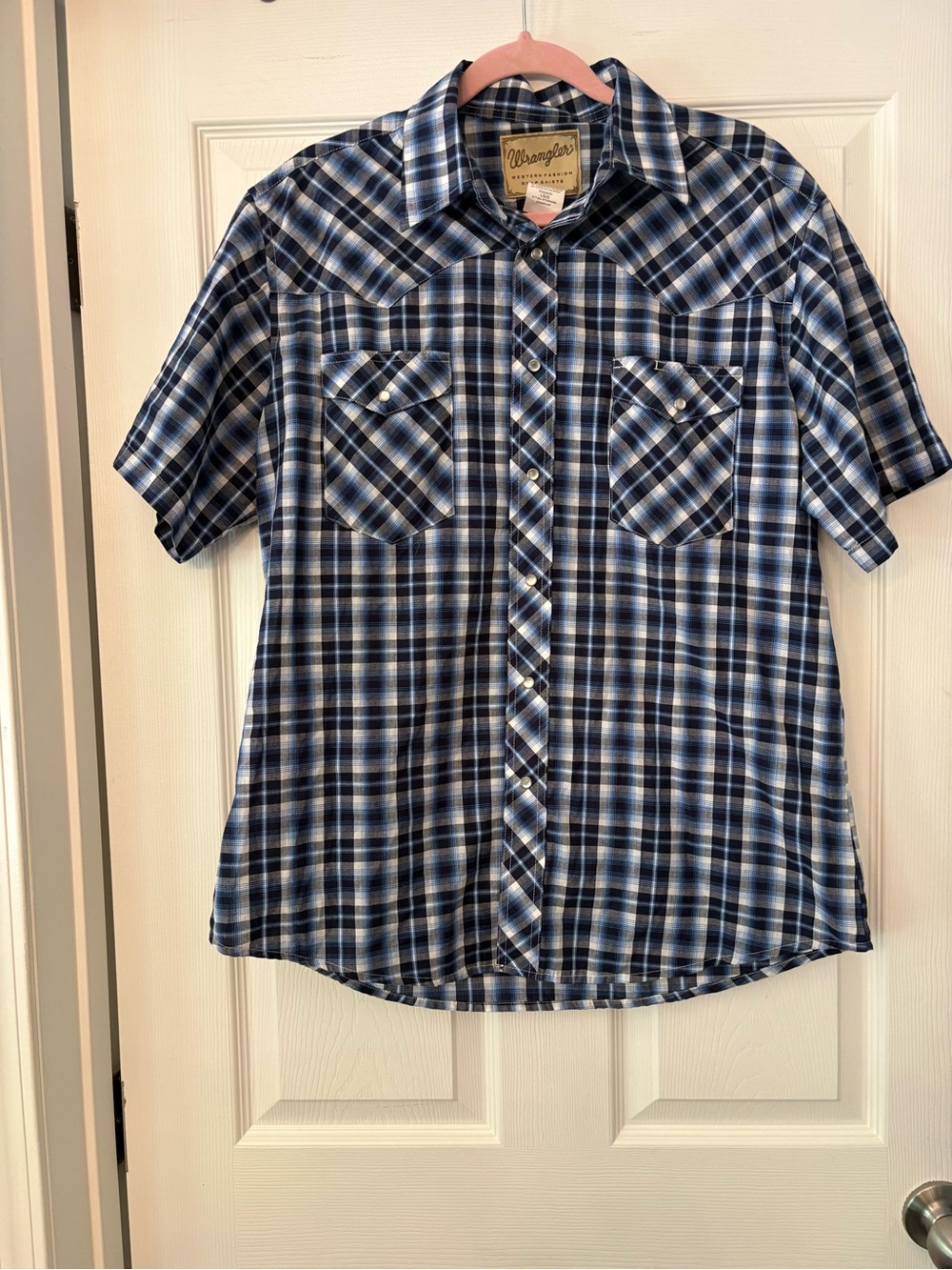 Wrangler Men's Blue Plaid Pearl Snap Short-Sleeve Western Snap Shirt